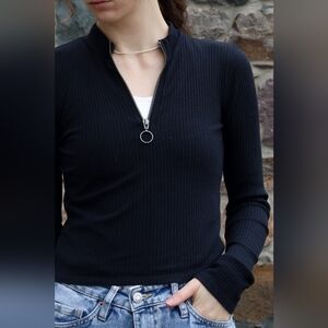 Black Ribbed Cropped Zipper Hollister Long Sleeve Tee